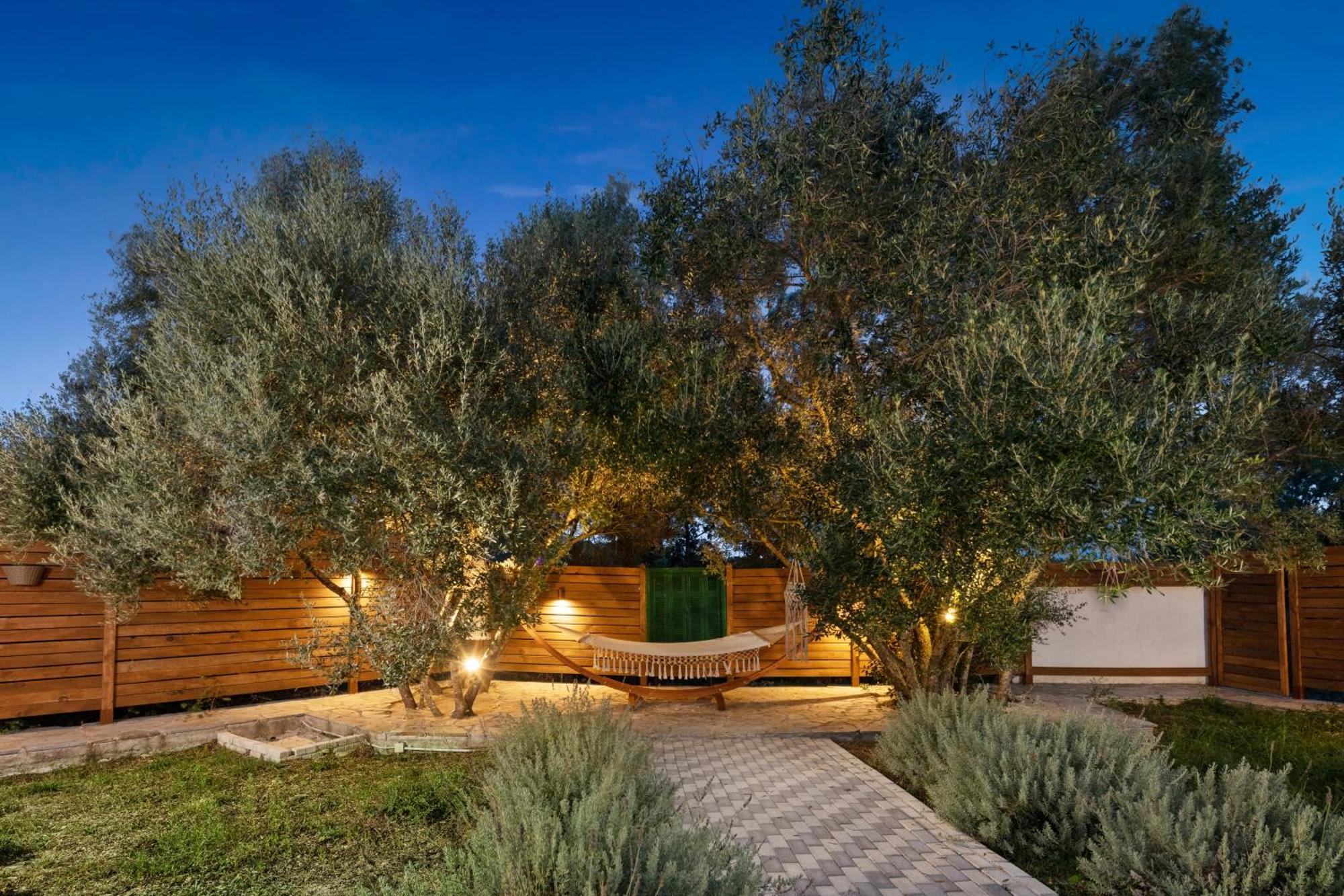 Villa Serenity - Off Grid Villa Poulades Екстер'єр фото